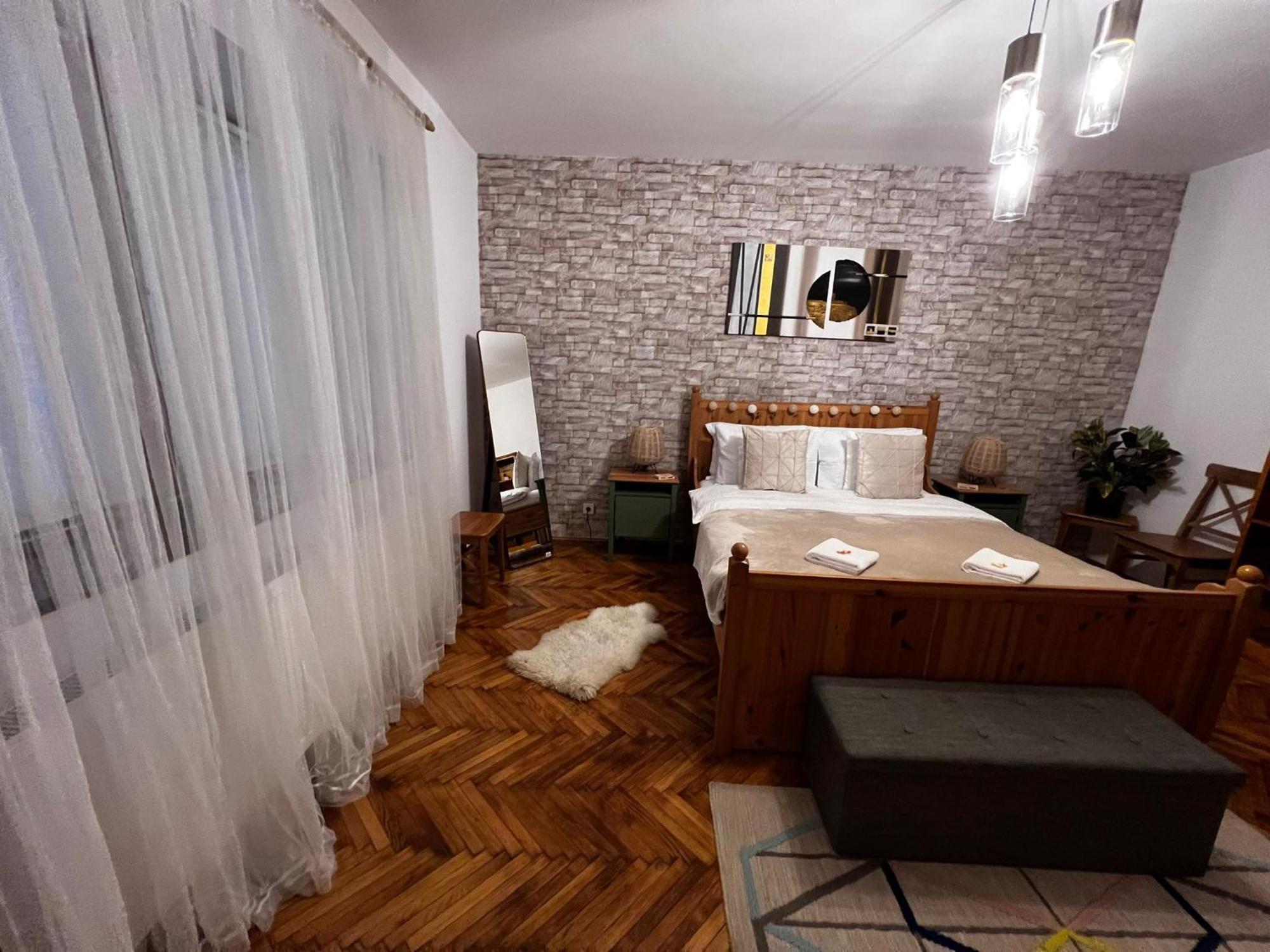 Eden Garden Apartment บราชอฟ ภายนอก รูปภาพ